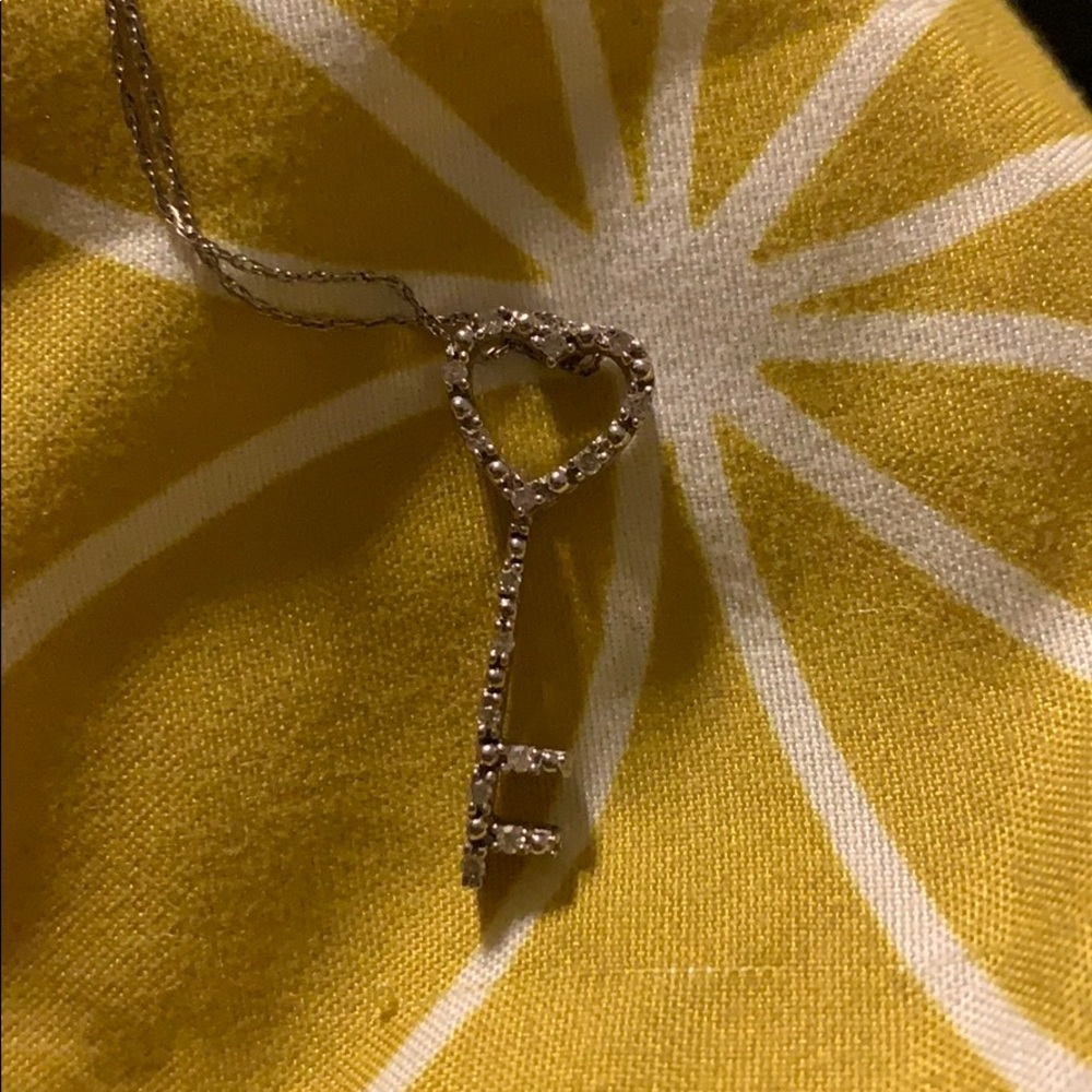 Diamond heart key